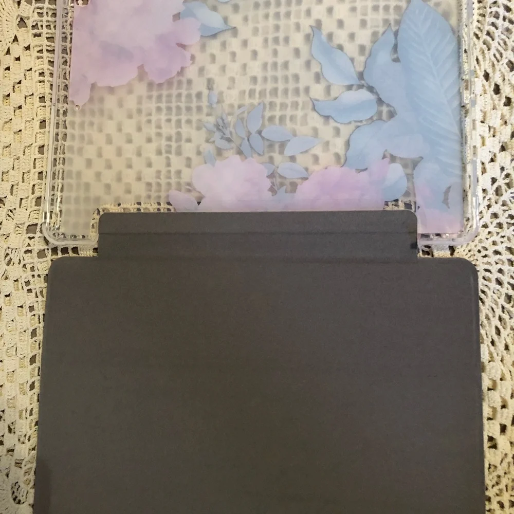 NEW IPad case 10”